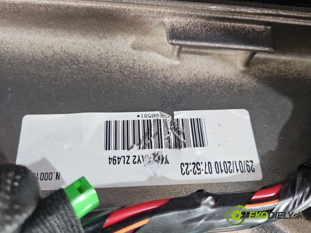 Volvo XC60 I 2008-2017 2.4d 163 HP automatic 120 kW 2400 cm3 5- zadna kufor  (Kapota zadná (kufor))