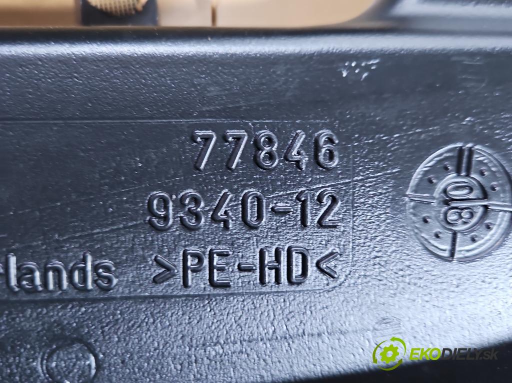 Porsche Cayenne I 2002-2010 4.8 V8 automatic 283 kW 4806 cm3 5- kryt plastová 7L5867240