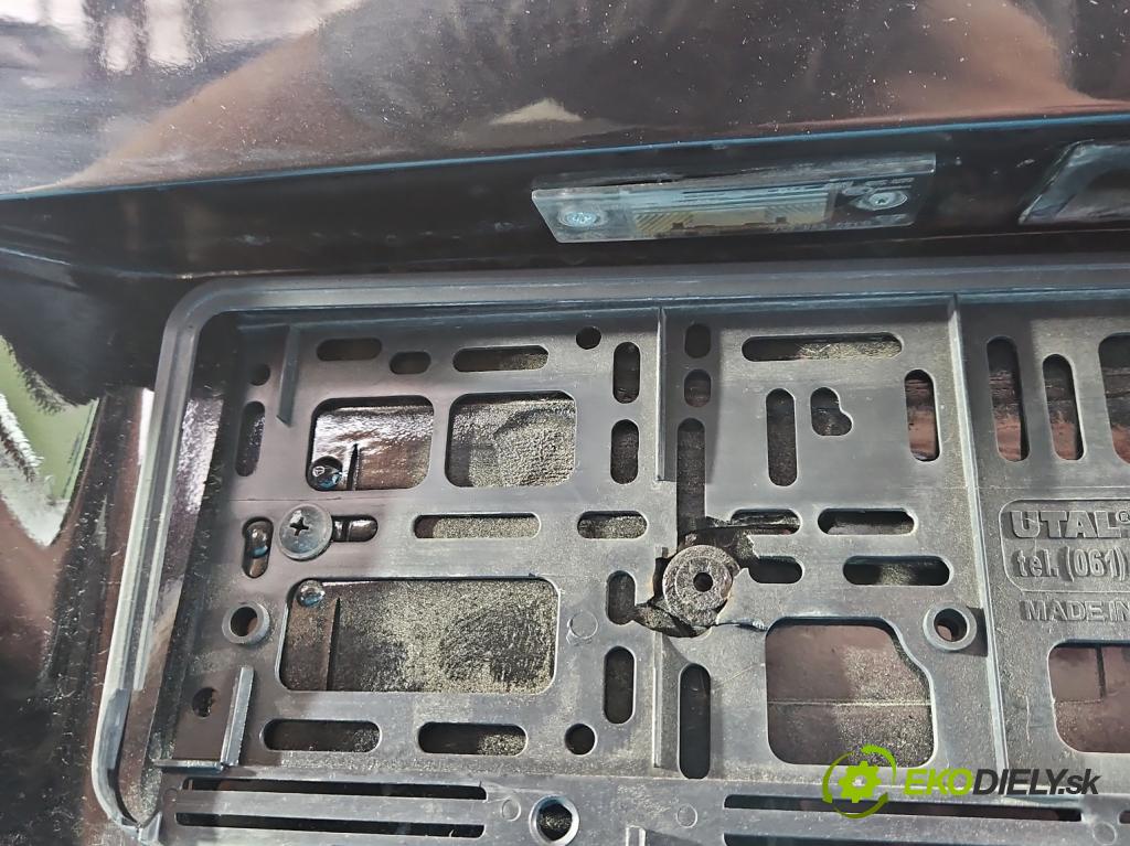 Porsche Cayenne I 2002-2010 4.8 V8 automatic 283 kW 4806 cm3 5- zadna kufor  (Kapota zadná (kufor))