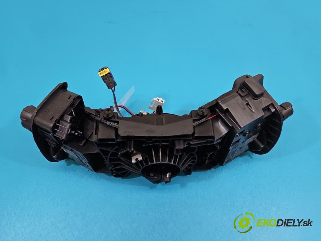 Renault Scenic II 2003-2009 2.0 dci M9R 150 HP manual 110 kW 1995 cm3 5- prepínač komplex: 8200127740 (Prepínacie páčky pod volantom)