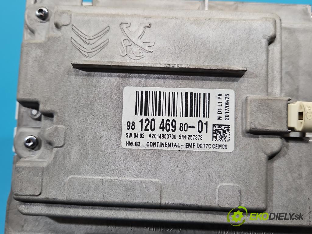 Peugeot 2008 I 2013-2019 1.2 12V 110 HP automatic 81 kW 1199 cm3 5- Zobrazit: 9812046980 (Prístrojová doska)