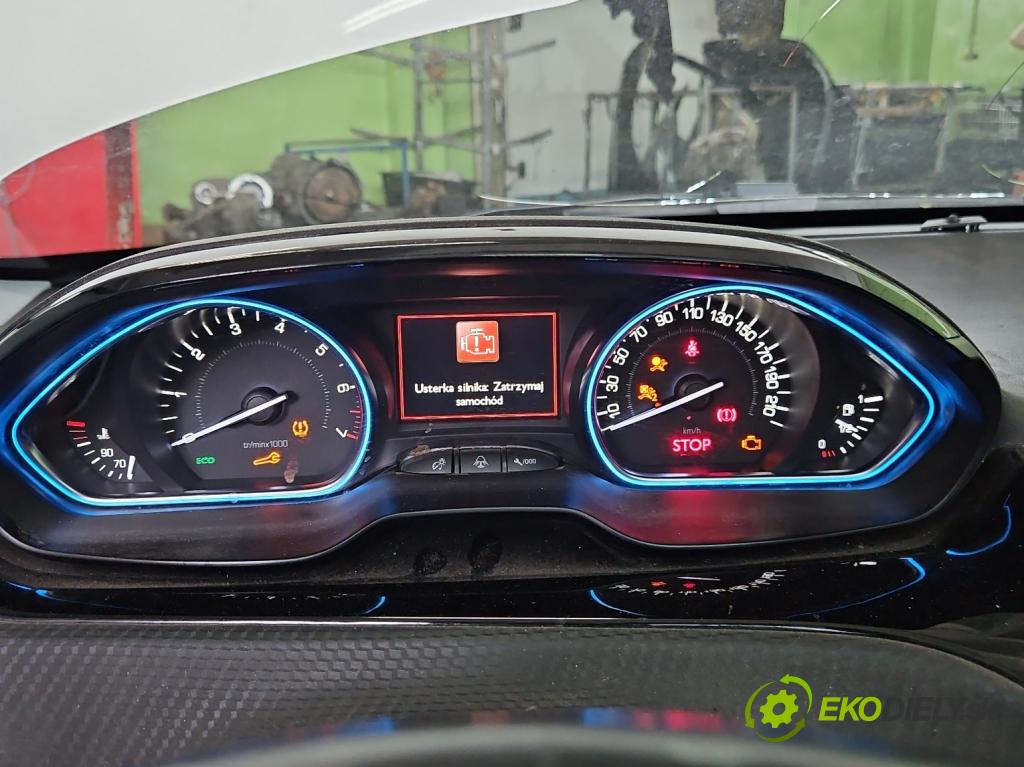 Peugeot 2008 I 2013-2019 1.2 12V 110 HP automatic 81 kW 1199 cm3 5- prístrojovka/ budíky 982291618000 (Prístrojová doska)