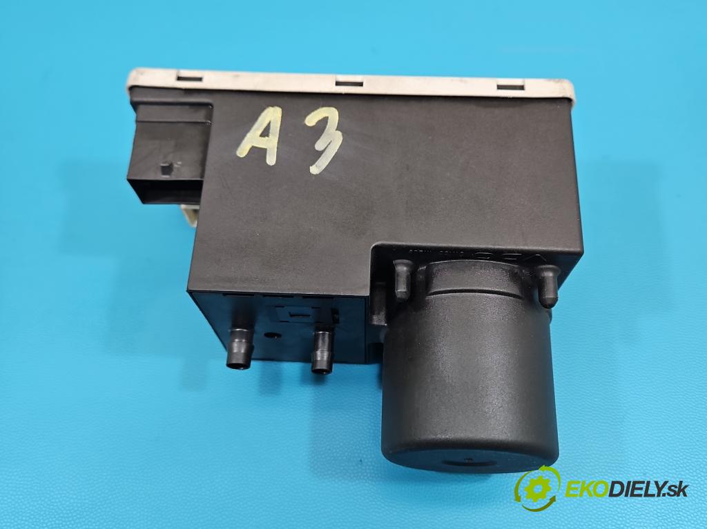 Audi A4 B5 1994-2001 1.9 tdi 90 hp manual 66 kW 1896 cm3 5- Centrálni: zámek: 8L0862257G