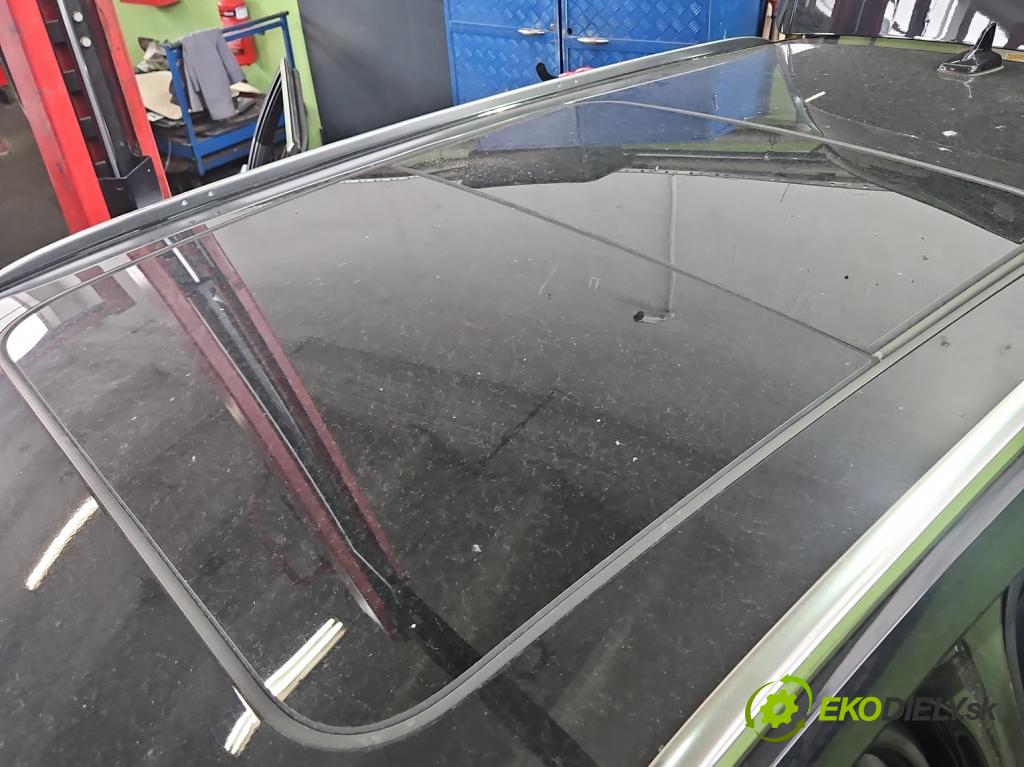 Audi A4 B9 2015-2024 2.0 tdi 190 hp automatic 140 kW 1968 cm3 5- Střešní okno: 1743670A (Sklo karoserie)