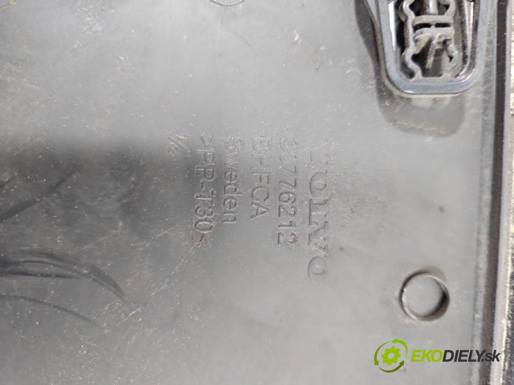 Volvo XC60 I 2008-2017 2.4d 163 hp automatic 120 kW 2400 cm3 5- torpédo 30776212 (Plast pod čelním sklem)