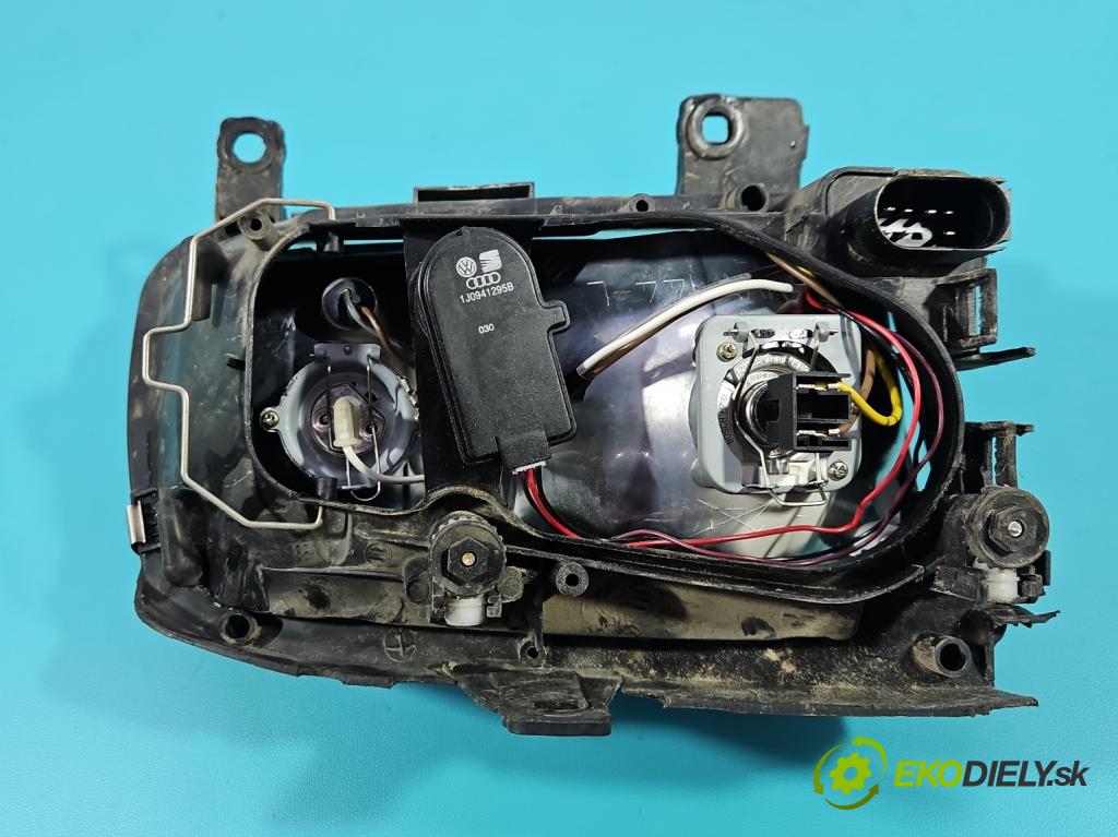 Vw Polo III 6N 1994-2001 1.4 tdi 75 hp manual 55 kW 1418 cm3 3- světlo levý  (Klika dveří ostatní)