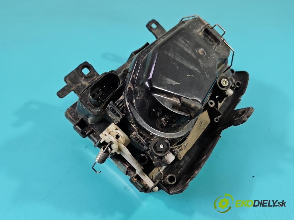 Vw Polo III 6N 1994-2001 1.4 tdi 75 HP manual 55 kW 1418 cm3 3- Reflektor: pravý  (Svetlo predné pravé)
