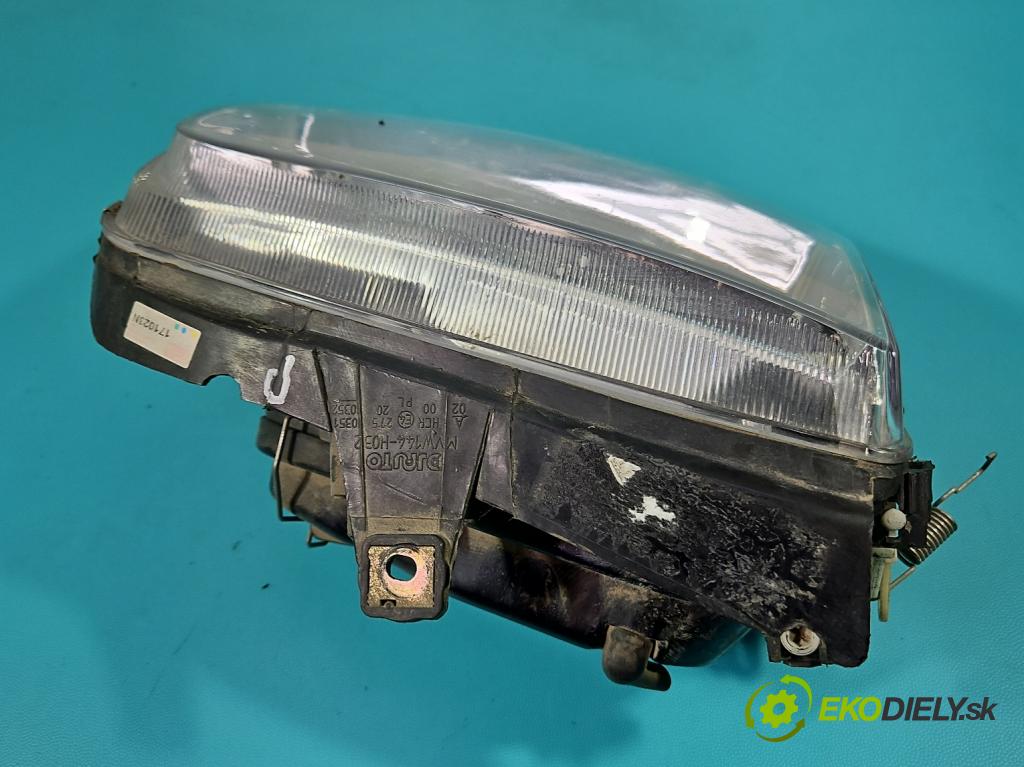 Vw Polo III 6N 1994-2001 1.4 tdi 75 HP manual 55 kW 1418 cm3 3- Reflektor: pravý  (Svetlo predné pravé)