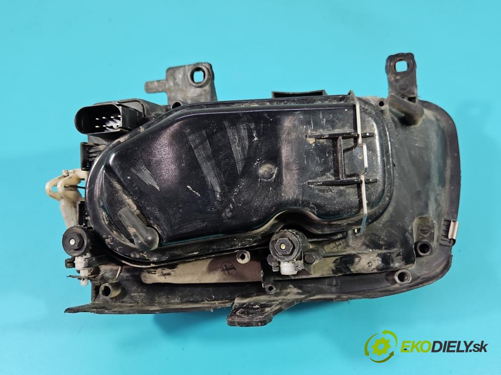Vw Polo III 6N 1994-2001 1.4 tdi 75 HP manual 55 kW 1418 cm3 3- Reflektor: pravý  (Svetlo predné pravé)