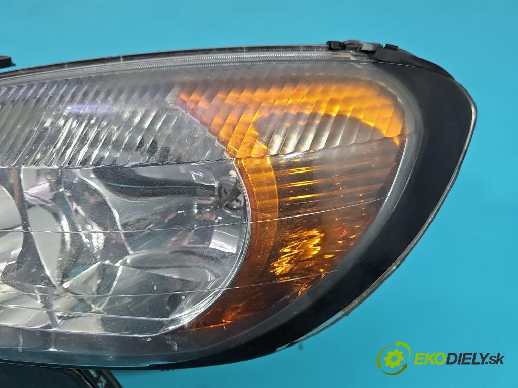 Nissan Primera P11 1996-2002 1.8 16V 114 HP manual 84 kW 1769 cm3 5- Reflektor: ľavý 89003046 (Kľučka dverí ostatné)