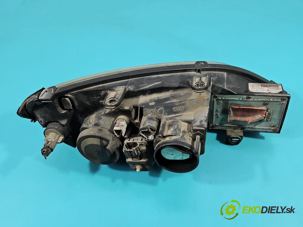 Nissan Primera P11 1996-2002 1.8 16V 114 HP manual 84 kW 1769 cm3 5- Reflektor: ľavý 89003046 (Kľučka dverí ostatné)