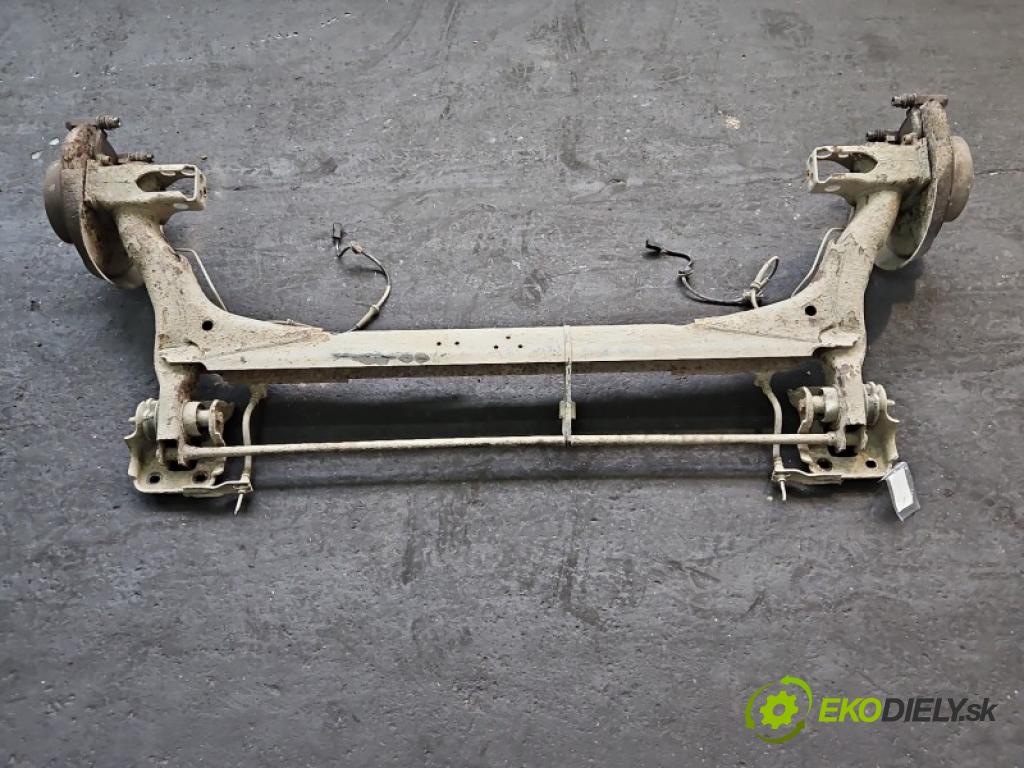 Audi A4 B5 1994-2001 1.9 tdi 90 HP manual 66 kW 1896 cm3 5- zadna výstuha  (Výstuha zadná)