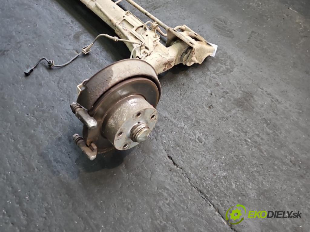 Audi A4 B5 1994-2001 1.9 tdi 90 HP manual 66 kW 1896 cm3 5- zadna výstuha  (Výstuha zadná)