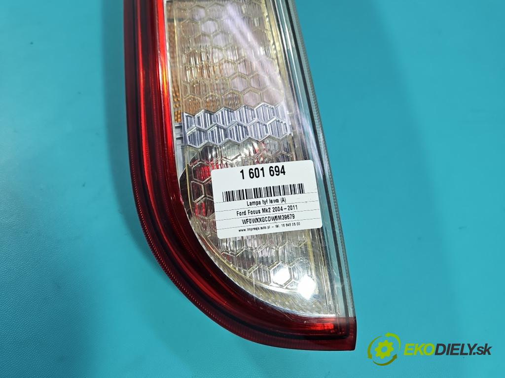 Ford Focus Mk2 2004-2011 1.6 16V 101 HP manual 74 kW 1596 cm3 5- svetlo / reflektor zadné ľavé  (Kľučka dverí ostatné)
