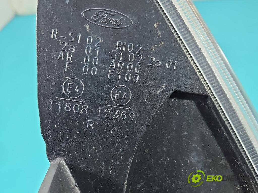 Ford Focus Mk2 2004-2011 1.6 16V 101 HP manual 74 kW 1596 cm3 5- svetlo / reflektor zadné pravé  (Kľučka dverí ostatné)