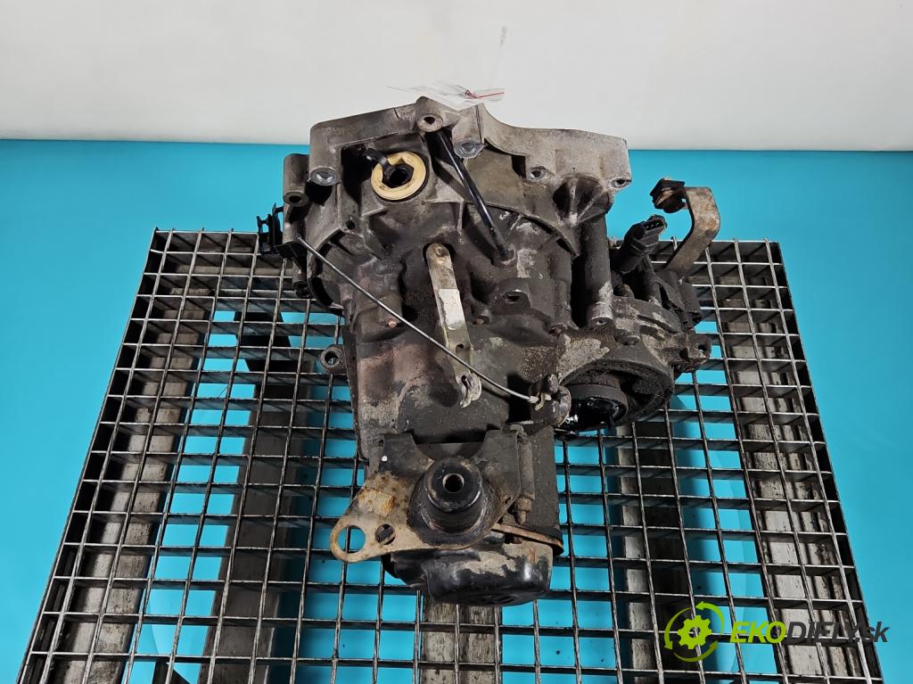 Vw Polo III 6N 1994-2001 1.4 8V 60 HP manual 44 kW 1390 cm3 5- prevodovka stupeň,rýchlosť manual DQW
