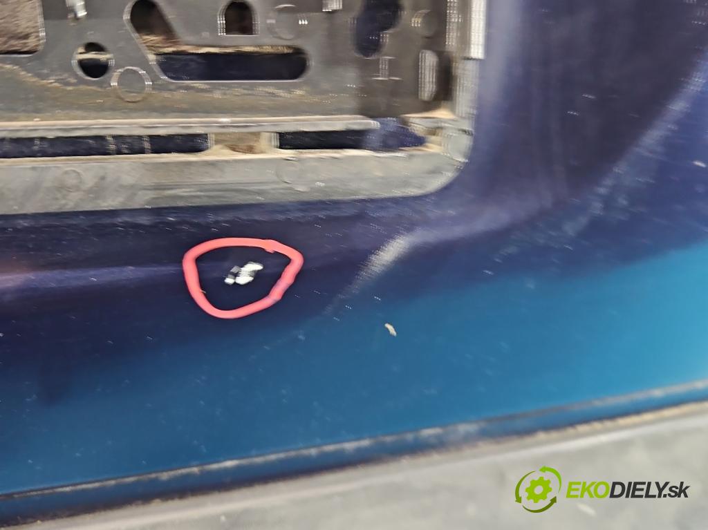 Opel Zafira A 1999-2005 1.8 16V 116 HP manual 85 kW 1796 cm3 5- zadna kufor  (Kapota zadná (kufor))