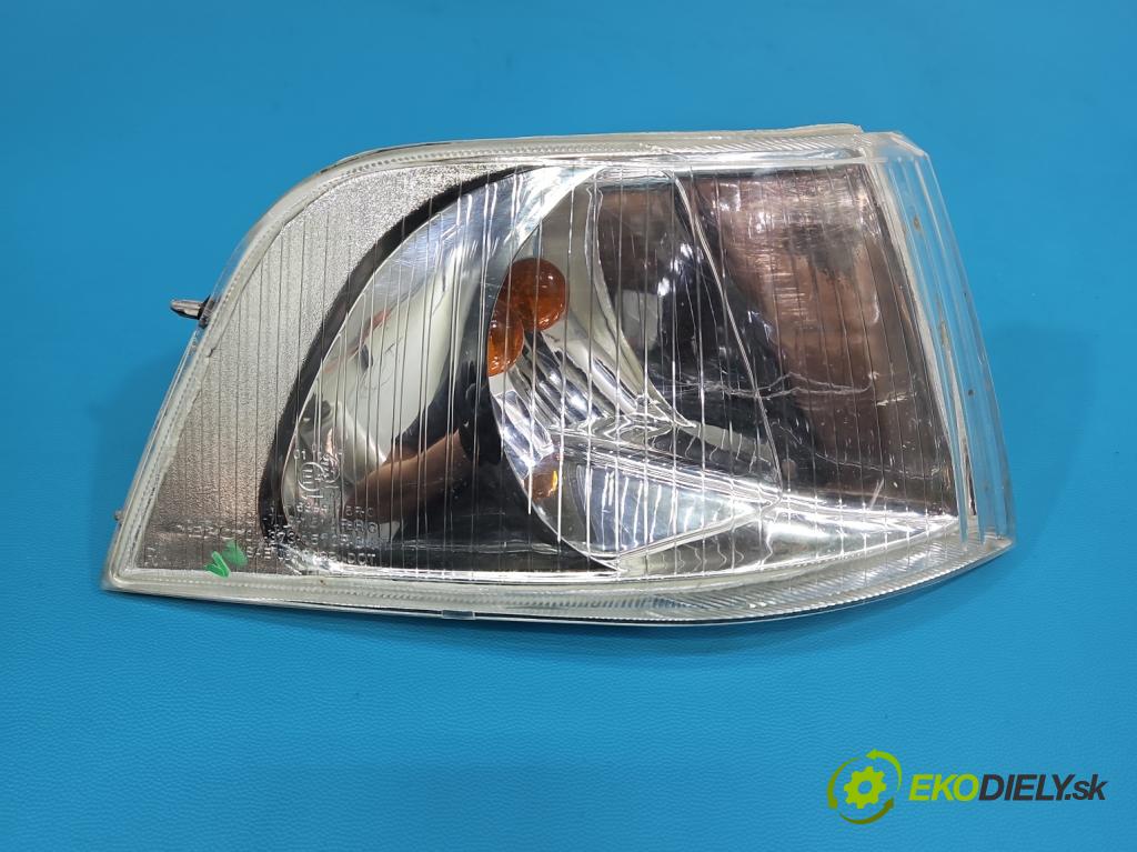 Volvo V40 I 1995-2004 1.8 18V 122 hp manual 90 kW 1783 cm3 5- rozcestník: přední pravý