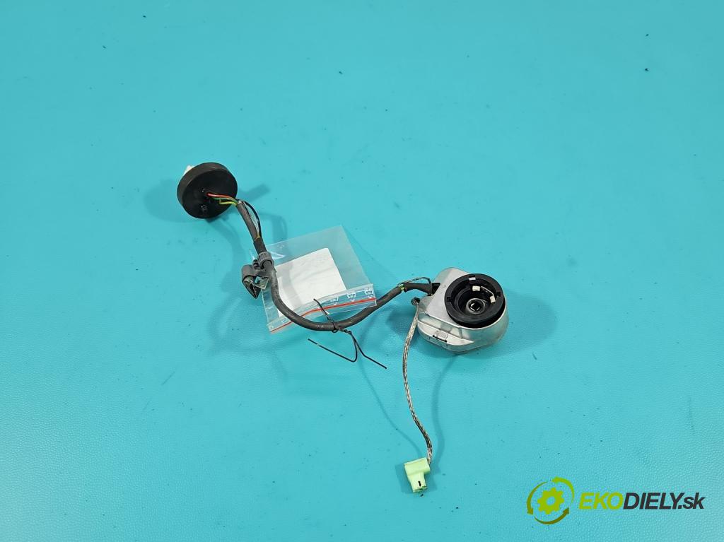 Mazda 5 2005-2010 2.0 16V 145 HP manual 107 kW 1999 cm3 5- Vlákno: W3T15772