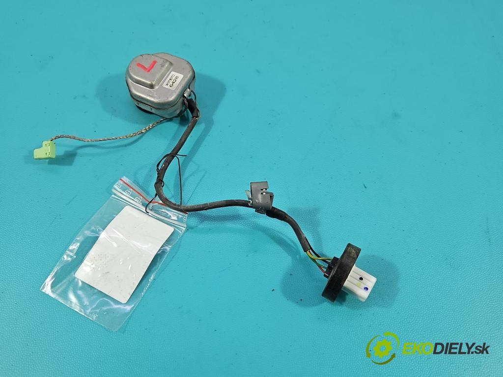 Mazda 5  2005-2010 2.0 16V 145 hp manual 107 kW 1999 cm3 5- Vlákno: W3T15772