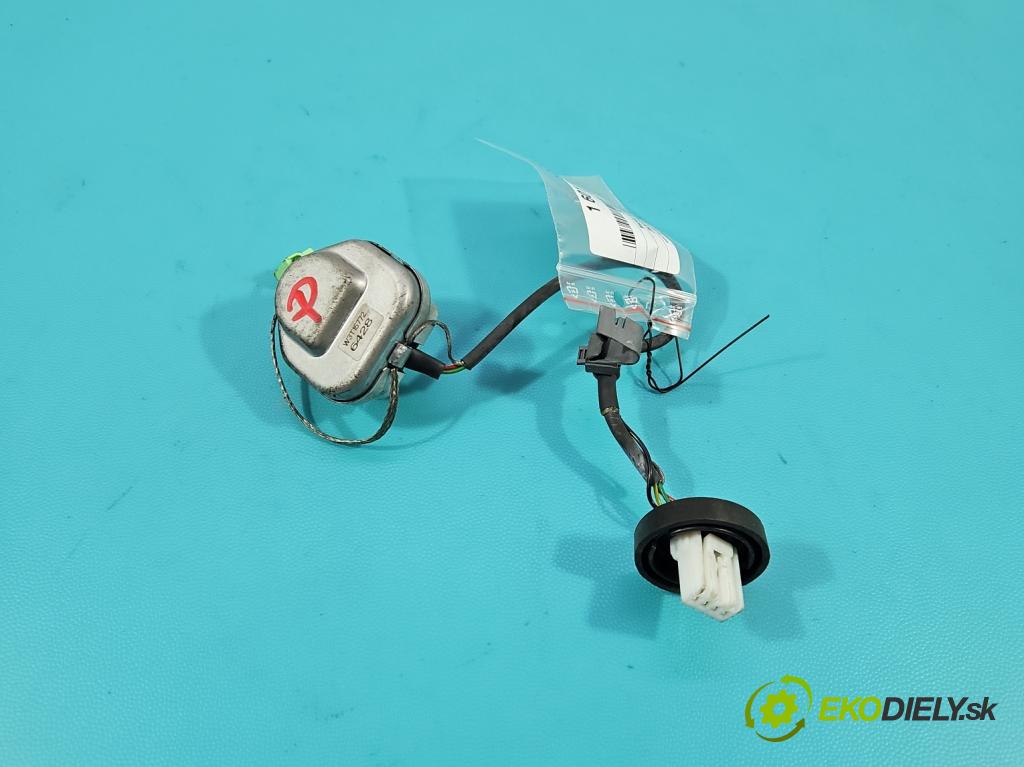Mazda 5  2005-2010 2.0 16V 145 hp manual 107 kW 1999 cm3 5- Vlákno: W3T15772