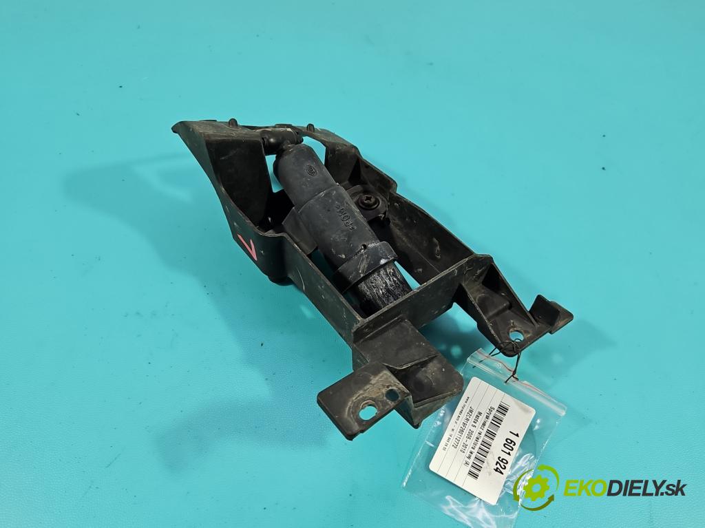 Mazda 5  2005-2010 2.0 16V 145 hp manual 107 kW 1999 cm3 5- ostřikovač reflektor: levý CC26-51077 (Motorek ostřikovačů)