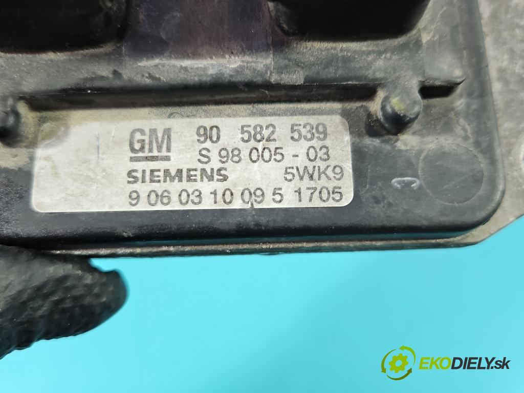 Opel Zafira A 1999-2005 1.8 16V 116 HP manual 85 kW 1796 cm3 5- riadiaca jednotka motora 90582539