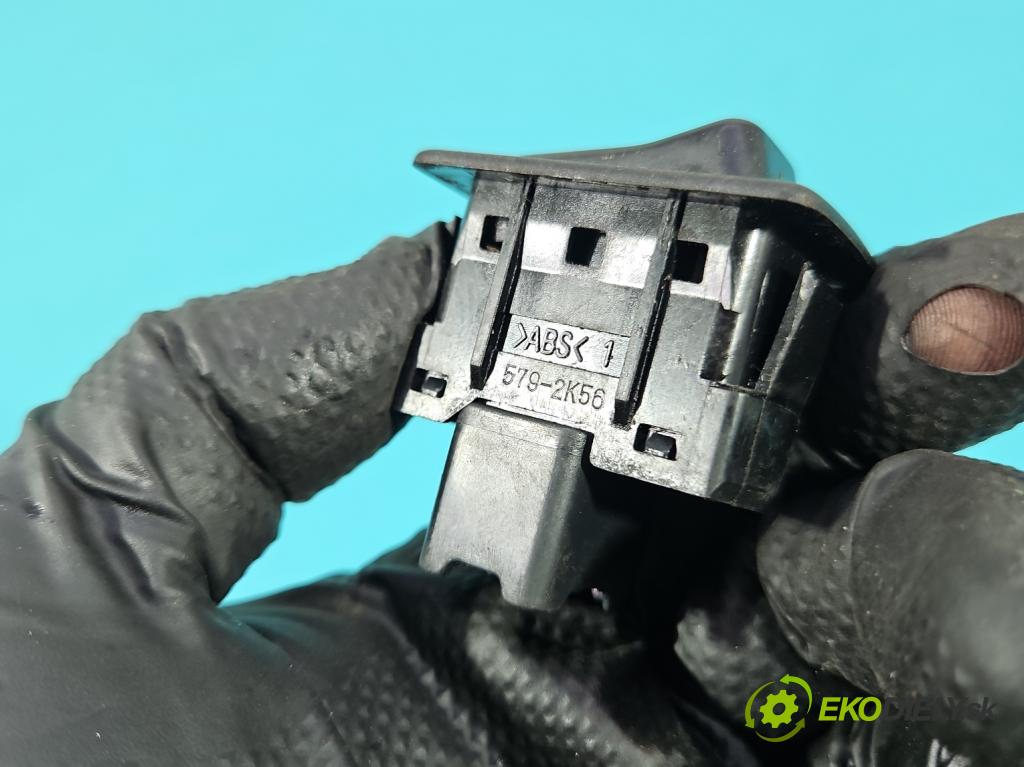 Mazda 5  2005-2010 2.0 16V 145 hp manual 107 kW 1999 cm3 5- Přepínač 578-2J56
