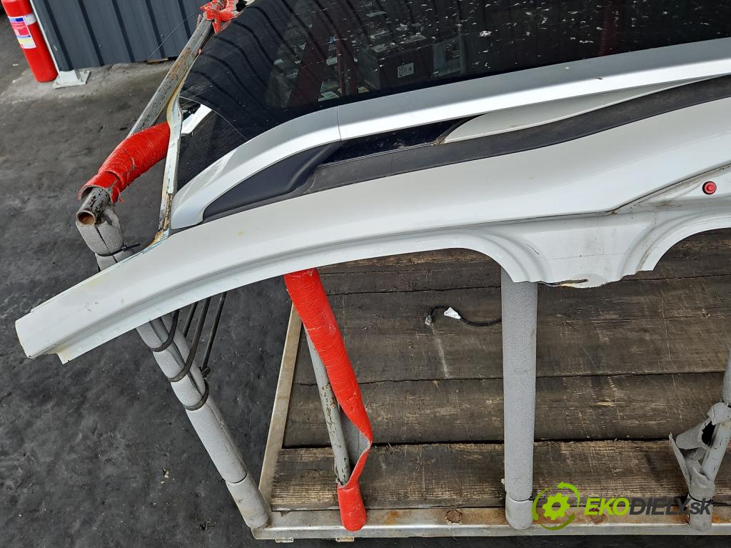 Peugeot 2008 I 2013-2019 1.2 12V 110 HP automatic 81 kW 1199 cm3 5- strecha