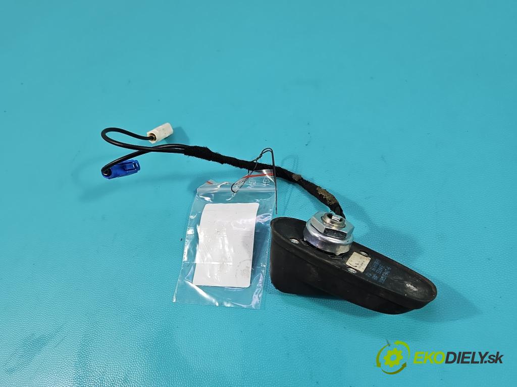 Peugeot 2008 I 2013-2019 1.2 12V 110 hp automatic 81 kW 1199 cm3 5- Antena 9801610880