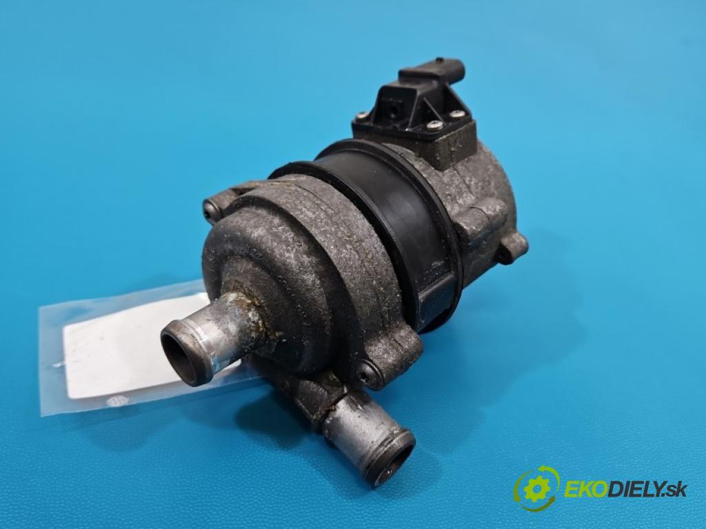 Audi A4 B9 2015-2024 2.0 tdi 190 hp automatic 140 kW 1968 cm3 5- čerpadlo oběh: vody 4H0965567A