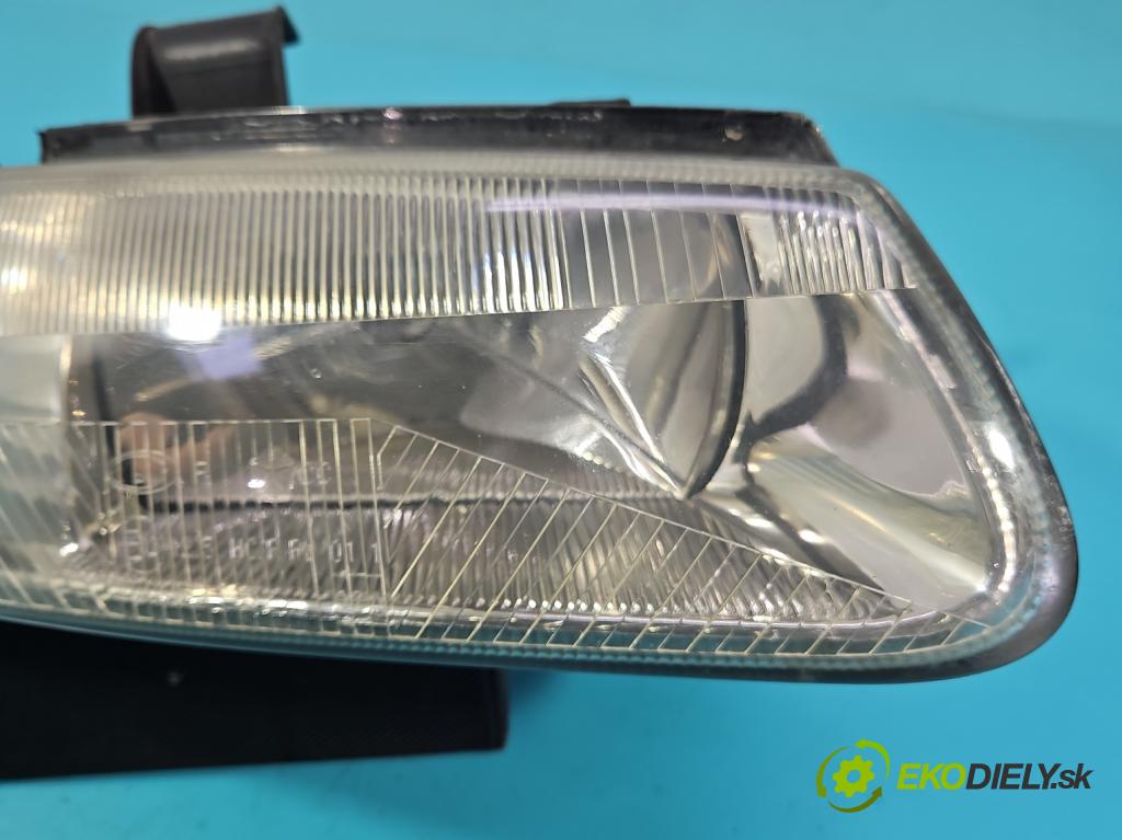 Chrysler Voyager III 1995-2000 3.3 V6 158 HP automatic 116 kW 3301 cm3 5- Reflektor: pravý 04576312AD (Svetlo predné pravé)