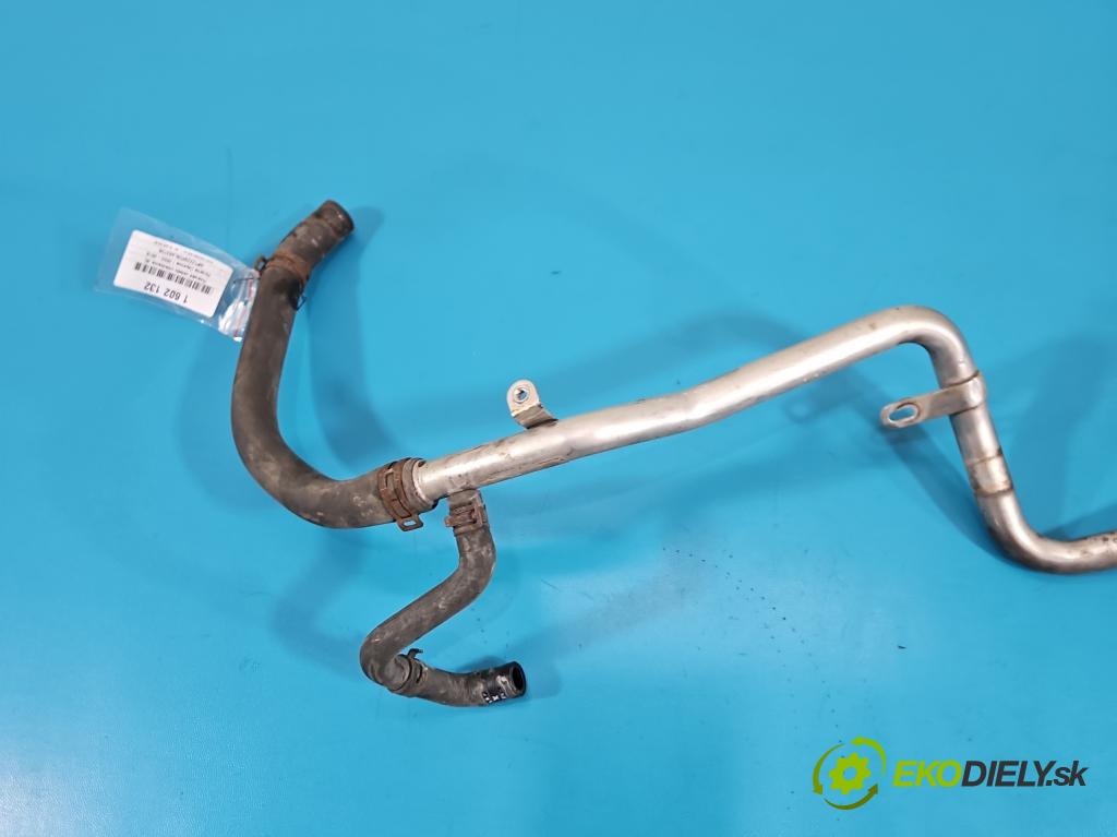 Porsche Cayenne I 2002-2010 4.8 V8 automatic 283 kW 4806 cm3 5- rúrka systému chladenia 94818802202