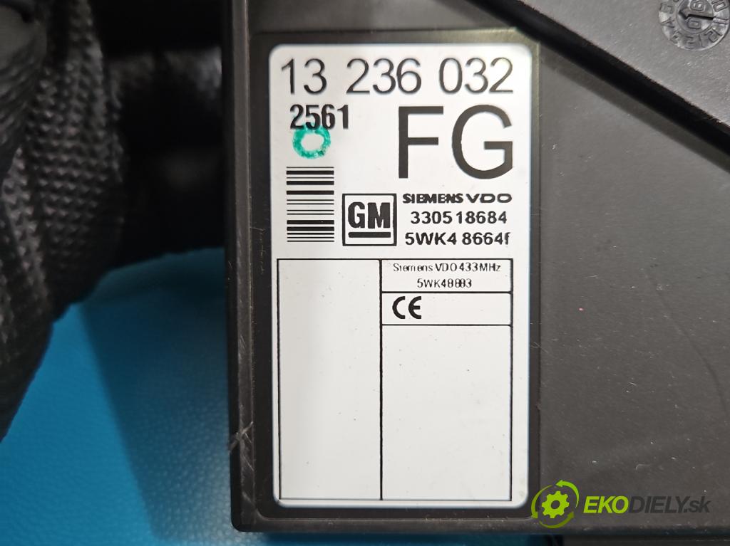 Opel Meriva A 2002-2010 1.4 16V 90 HP manual 66 kW 1364 cm3 5- riadiaca jednotka motora 0261208255
