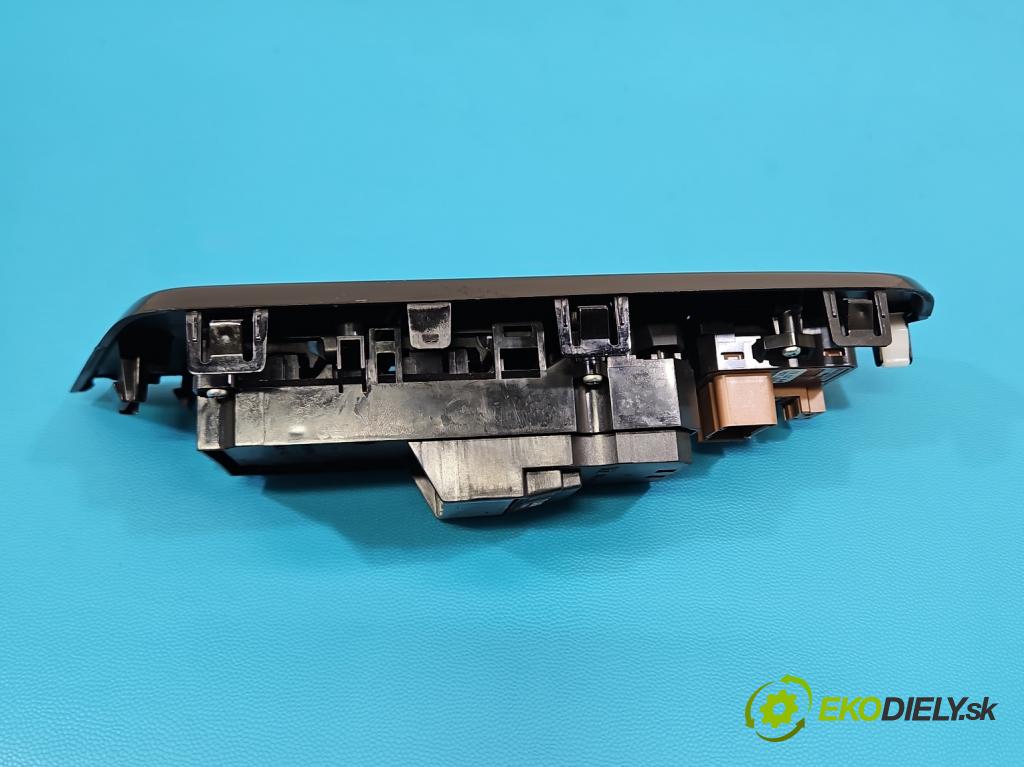 Honda CR-V V 2016-2023 1.5 T 193 HP automatic 142 kW 1498 cm3 5- prepínač okien spätných zrkadiel M64590