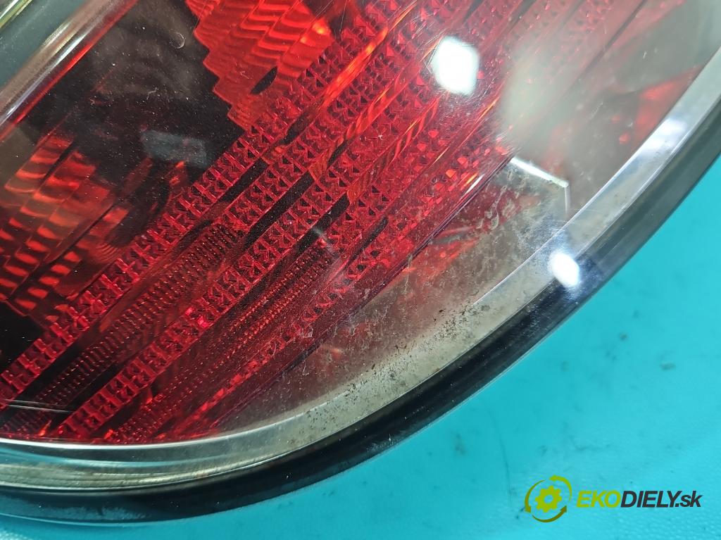 Opel Astra III 2004-2014 1.6 16V 116 HP manual 85 kW 1598 cm3 5- svetlo / reflektor zadné ľavé 13222324 (Kľučka dverí ostatné)