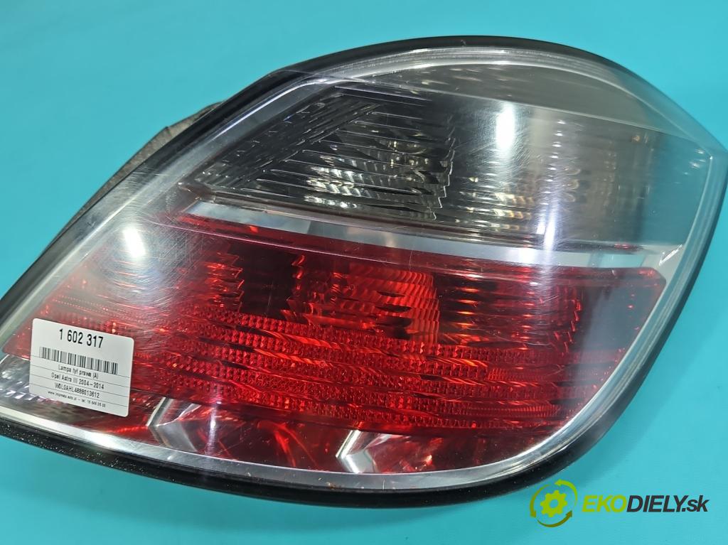 Opel Astra III 2004-2014 1.6 16V 116 hp manual 85 kW 1598 cm3 5- světlo zadní pravé 13222325 (Klika dveří ostatní)