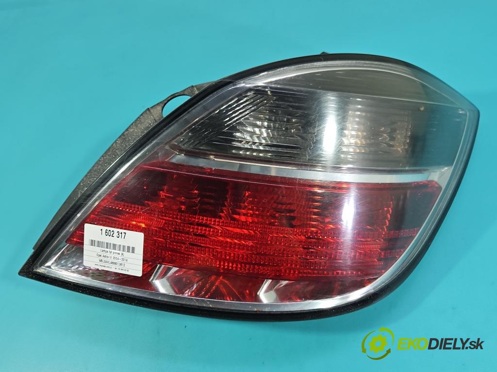 Opel Astra III 2004-2014 1.6 16V 116 HP manual 85 kW 1598 cm3 5- svetlo / reflektor zadné pravé 13222325 (Kľučka dverí ostatné)