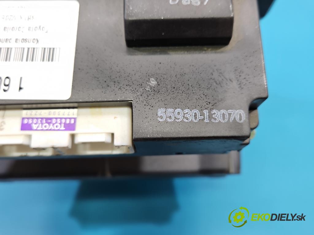 Toyota Corolla E12 2001-2009 2.0 D4D 116 HP manual 85 kW 1995 cm3 5- panel kúrenia 55930-13070
