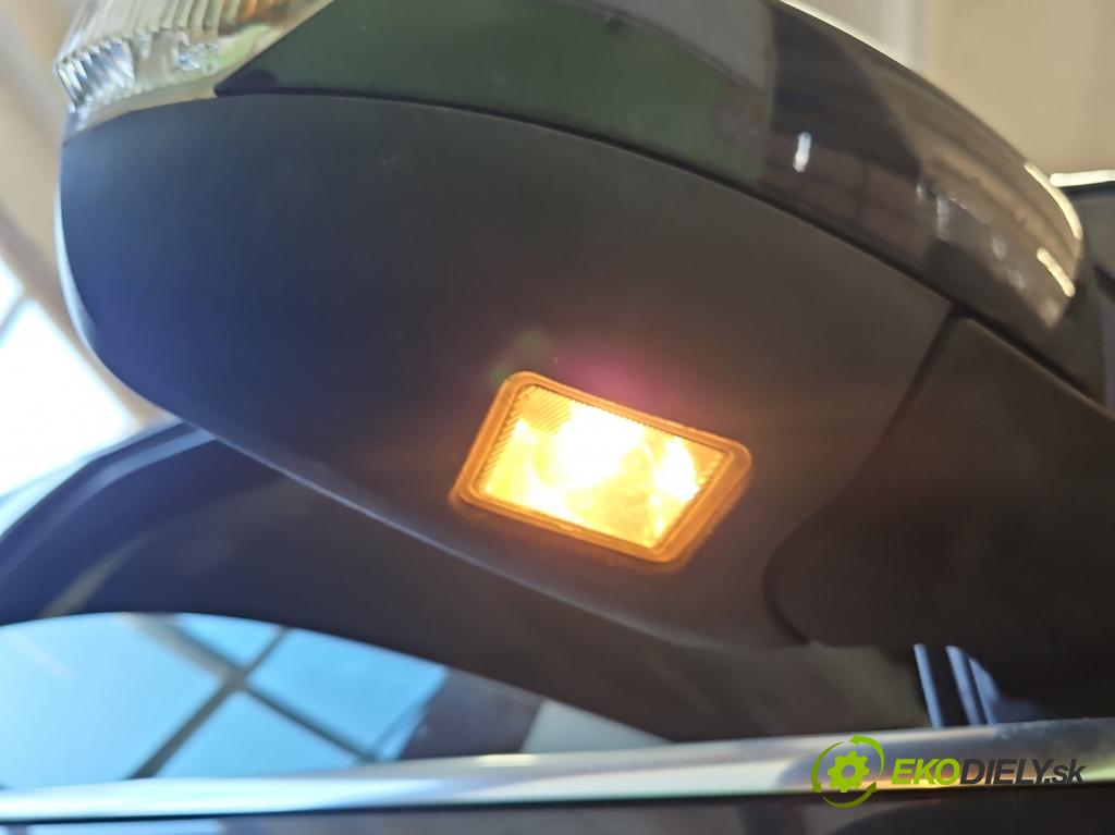 Ford C-Max II 2010-2019 2.0 tdci 140 HP manual 103 kW 1997 cm3 5- zrkadlo pravé  (Kľučka dverí ostatné)