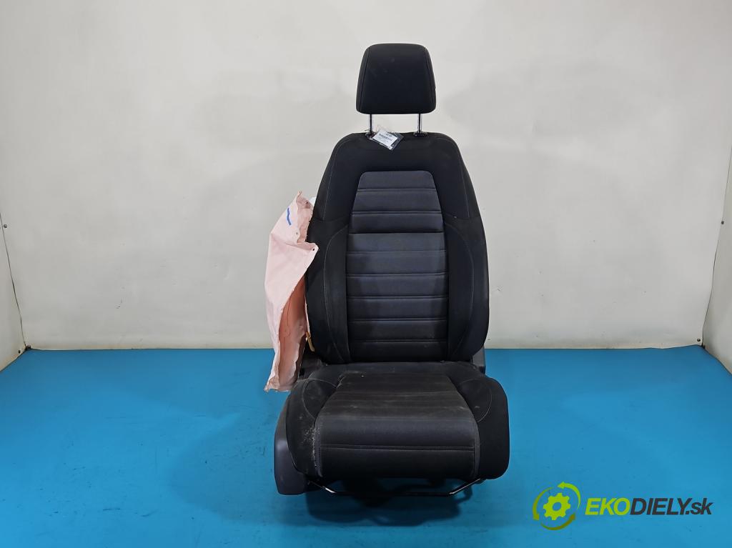 Honda CR-V V 2016-2023 1.5 T 193 hp automatic 142 kW 1498 cm3 5- Sedadlo pravý  (Sedadlo)