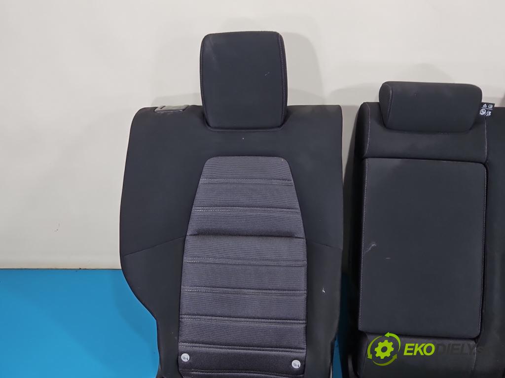 Honda CR-V V 2016-2023 1.5 T 193 HP automatic 142 kW 1498 cm3 5- Pohovka: zadné  (Sedadlo)