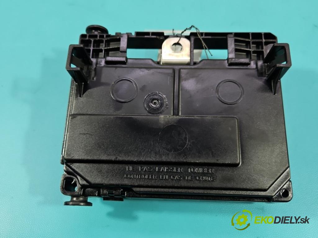 Citroen C4 I 2004-2011 1.4 16V 88 hp manual 65 kW 1360 cm3 5- řídící jednotka 9661682980