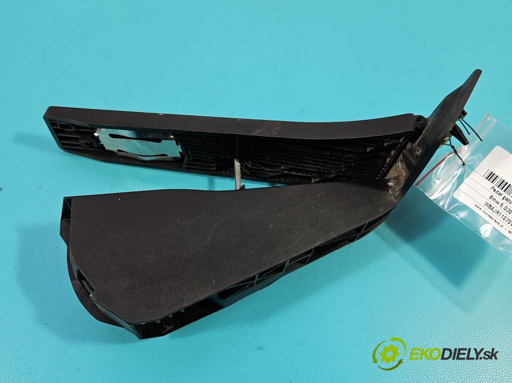 Bmw 5 G30 2017-2024 2.0 T 184hp automatic 135 kW 1998 cm3 4- pedal plyn potenciometr: 6859999