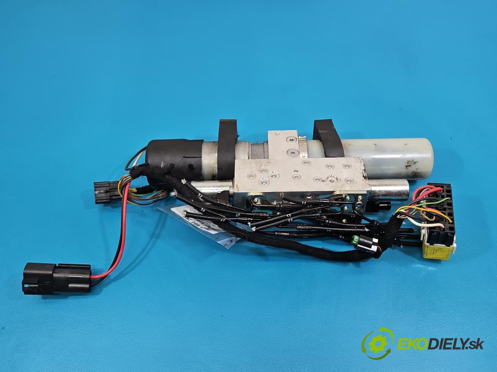 Opel Astra III 2004-2014 1.8 16V 140 HP manual 103 kW 1796 cm3 2- pompa ostatné 13197772