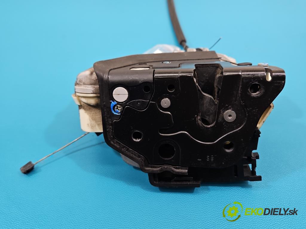 Seat Altea 1.8 TFSI 160 HP manual 118 kW 1798 cm3 5- zámok predné ľavý
