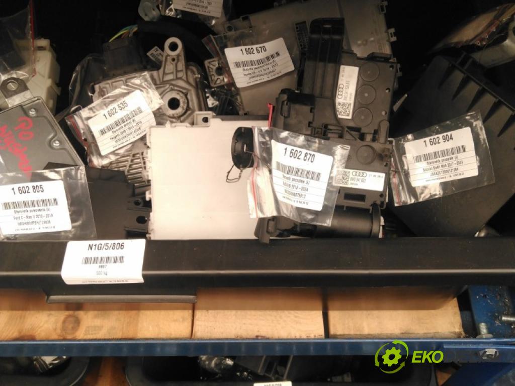 Audi A4 B9 2015-2024 2.0 tdi 190 hp automatic 140 kW 1968 cm3 5- kontakt plusová 8W0941824AN