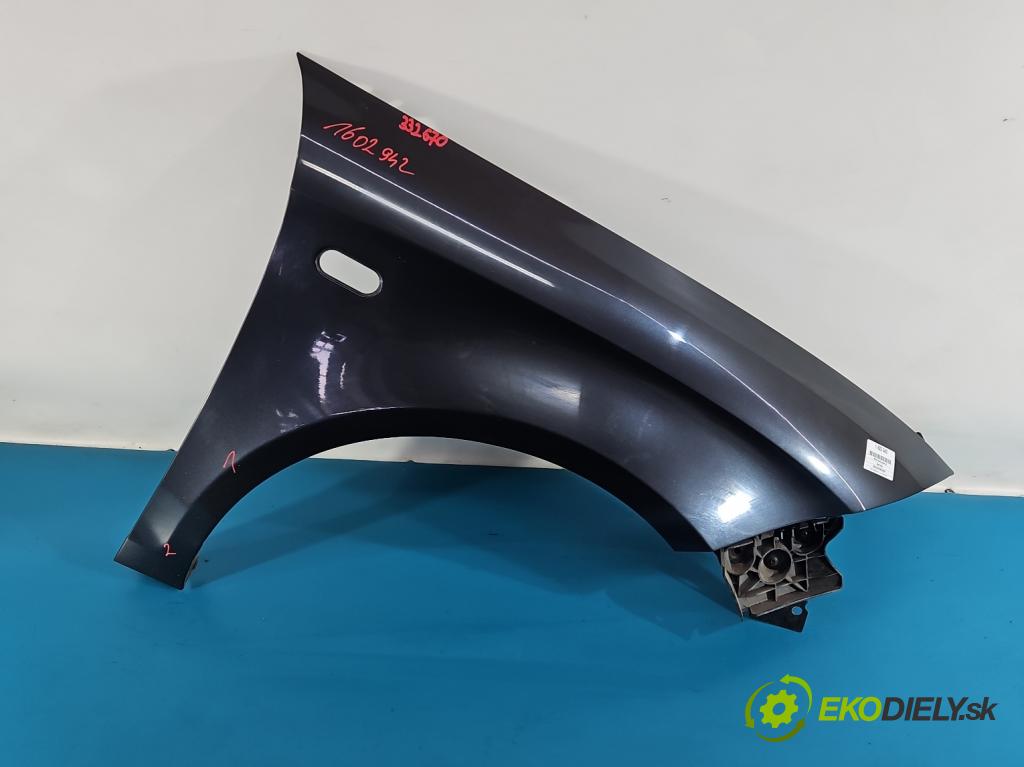 Seat Altea 1.8 TFSI 160 HP manual 118 kW 1798 cm3 5- blatník predné pravý (Kľučka dverí ostatné)
