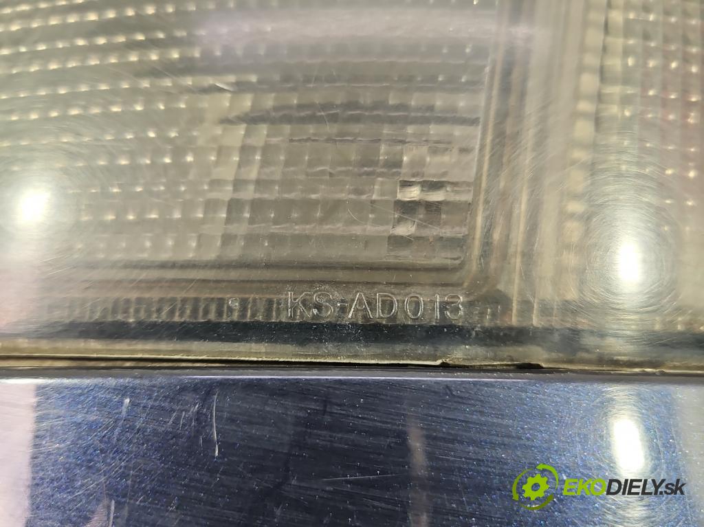Audi A4 B5 1994-2001 1.9 tdi 110 hp manual 81 kW 1896 cm3 4- světlo zadní levé blatník: