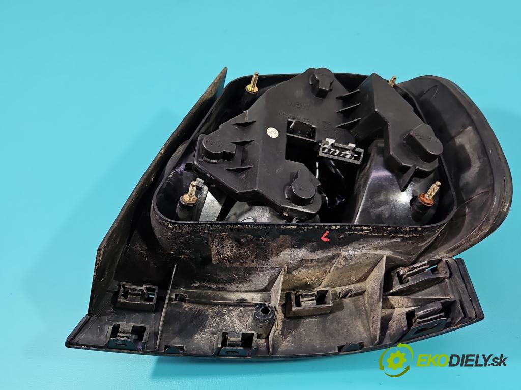 Audi A4 B5 1994-2001 1.9 tdi 110 hp manual 81 kW 1896 cm3 4- světlo zadní levé blatník: